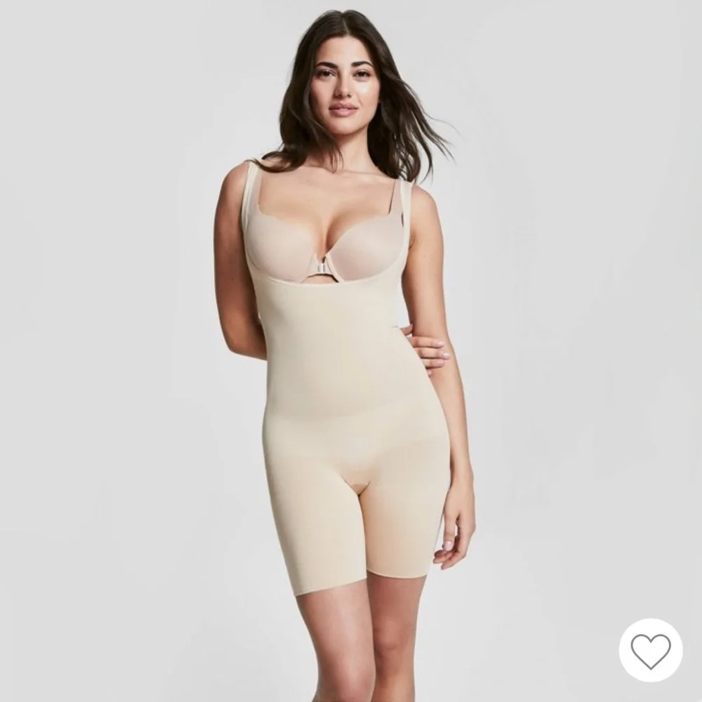 NWT Assets by Spanx open bust body suit shape wear 1X Nude Tan - Picture 4 of 12